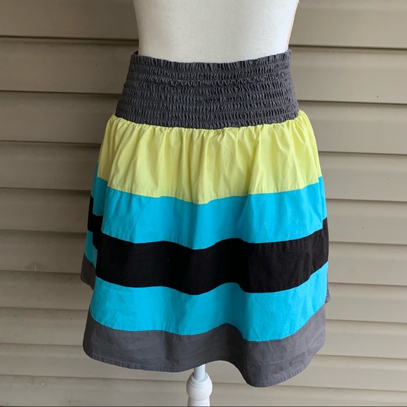 •Candie’s• Color Block Lined Skater Skirt - Size Medium - Picture 6 of 7